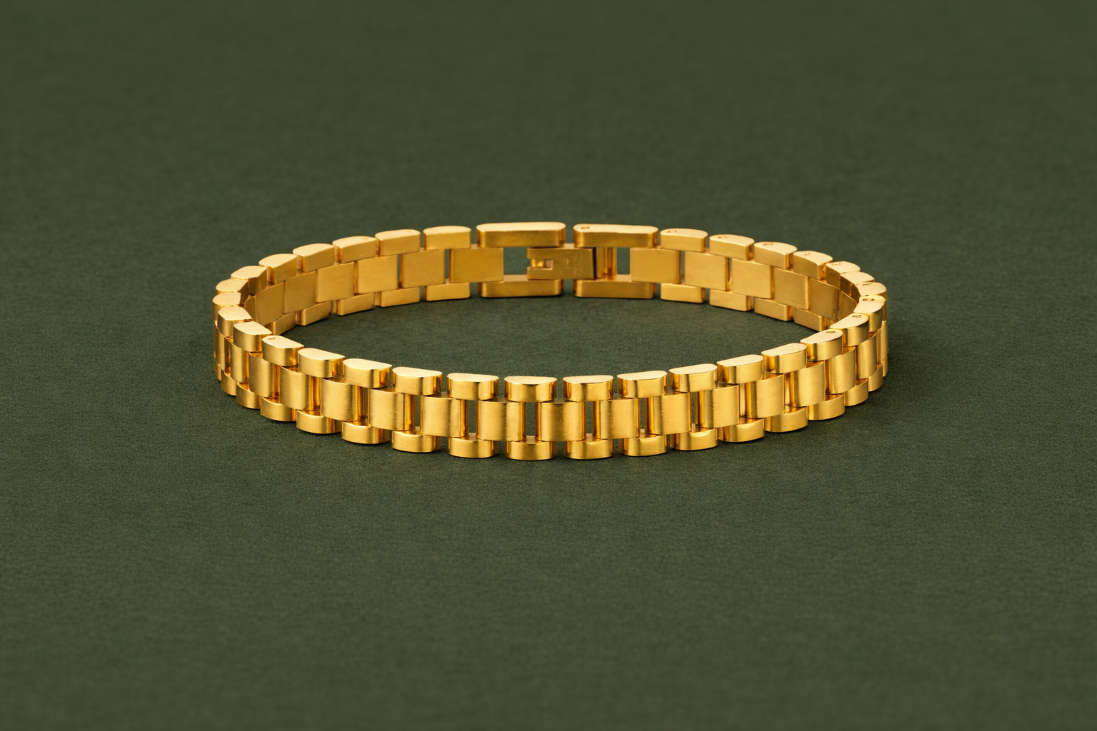 Golden Link Bracelet