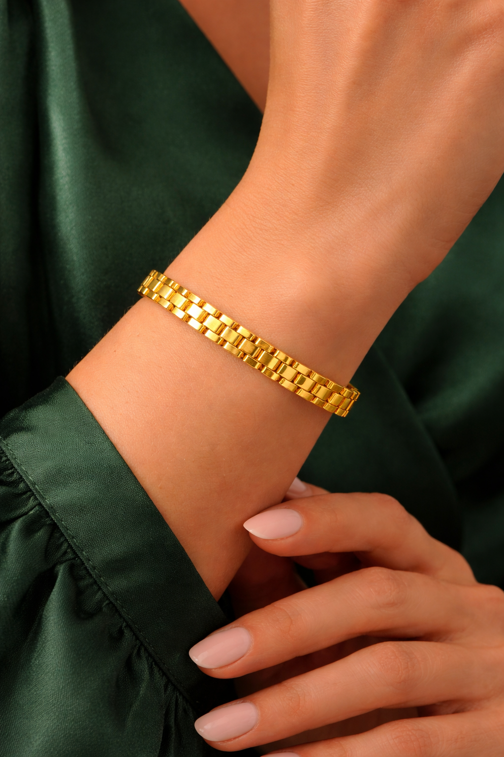 Golden Link Bracelet
