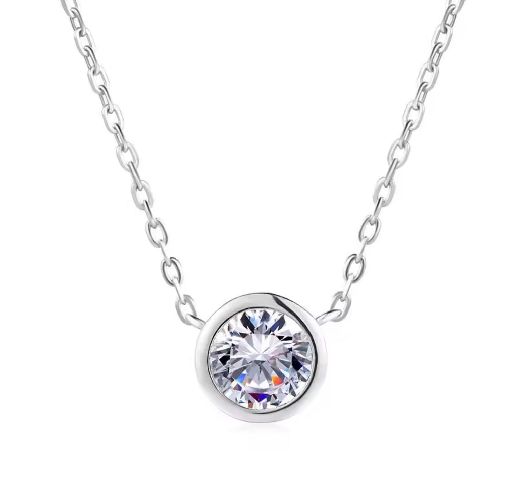 Solitaire Zircon Pendant