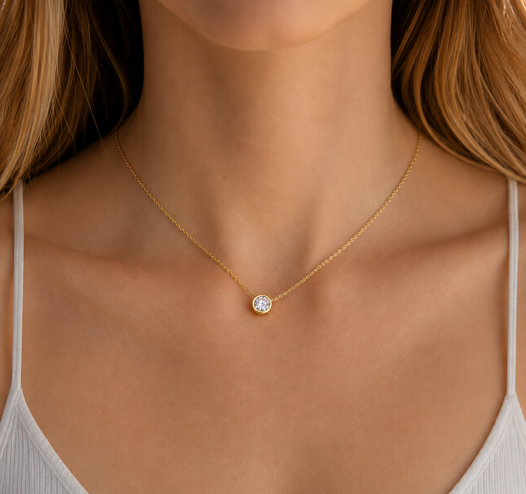 Solitaire Zircon Pendant